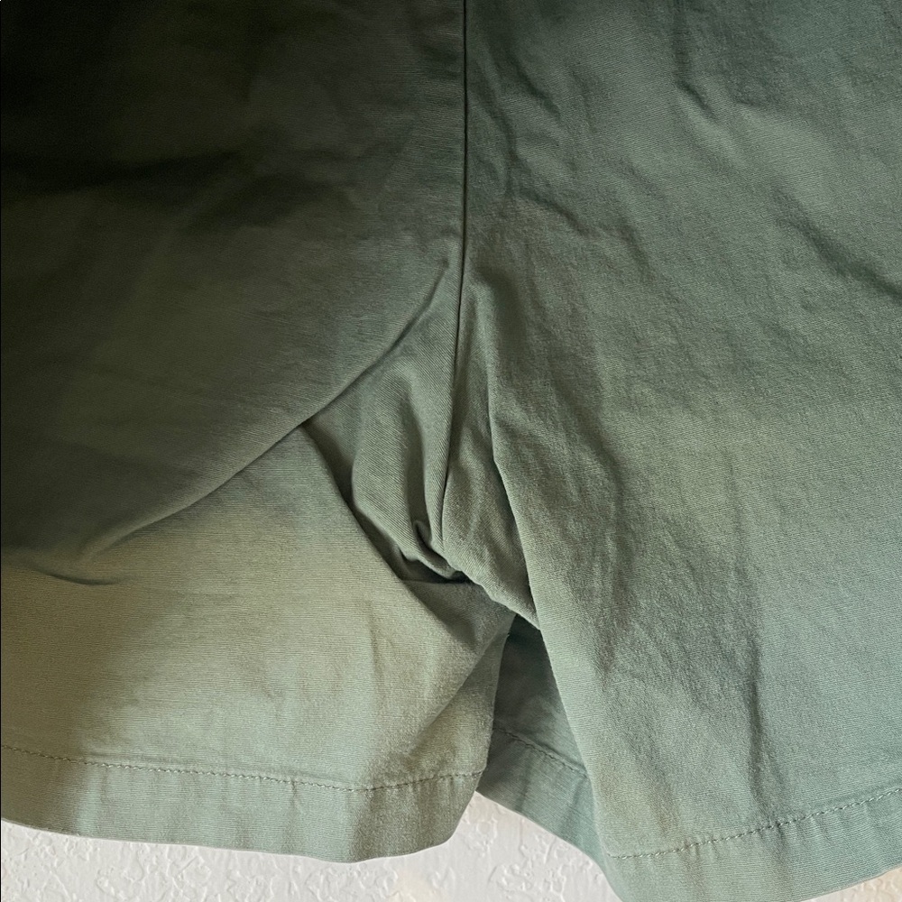 Dockers Women's Green Skort - Picture 5 of 5